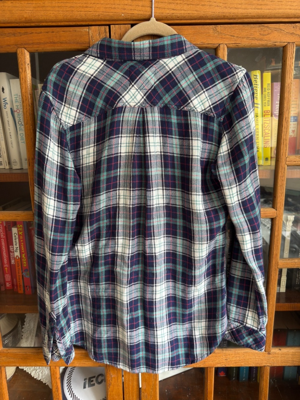 Rails Plaid Flannel Button Down Shirt Navy Green Cream Size S - Picture 4 of 4